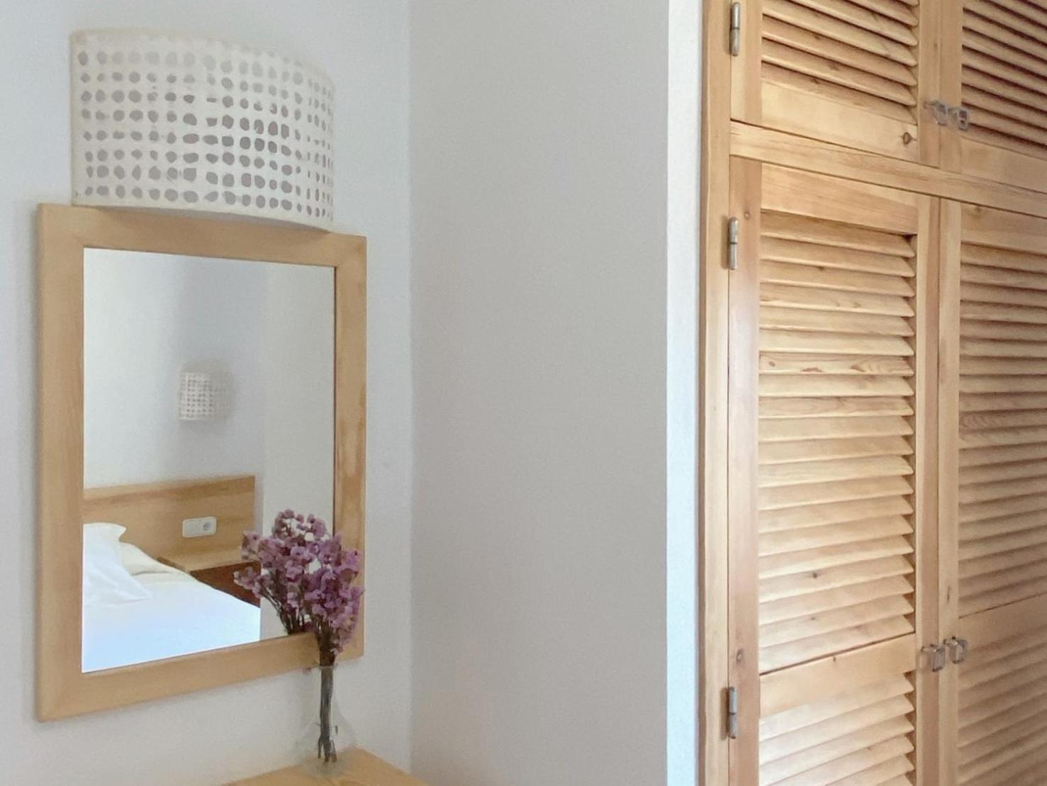 Apartamentos Laura Playa De Migjorn Экстерьер фото