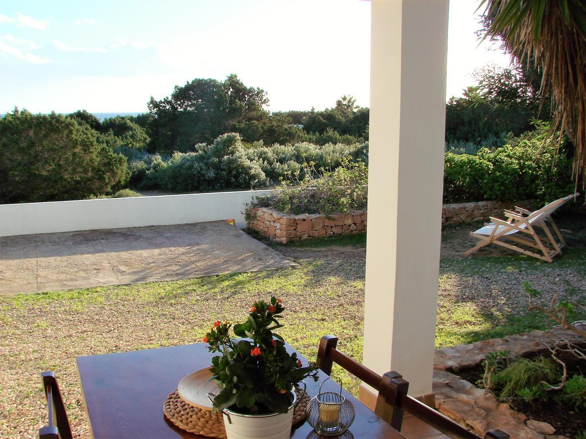 Apartamentos Laura Playa De Migjorn Экстерьер фото